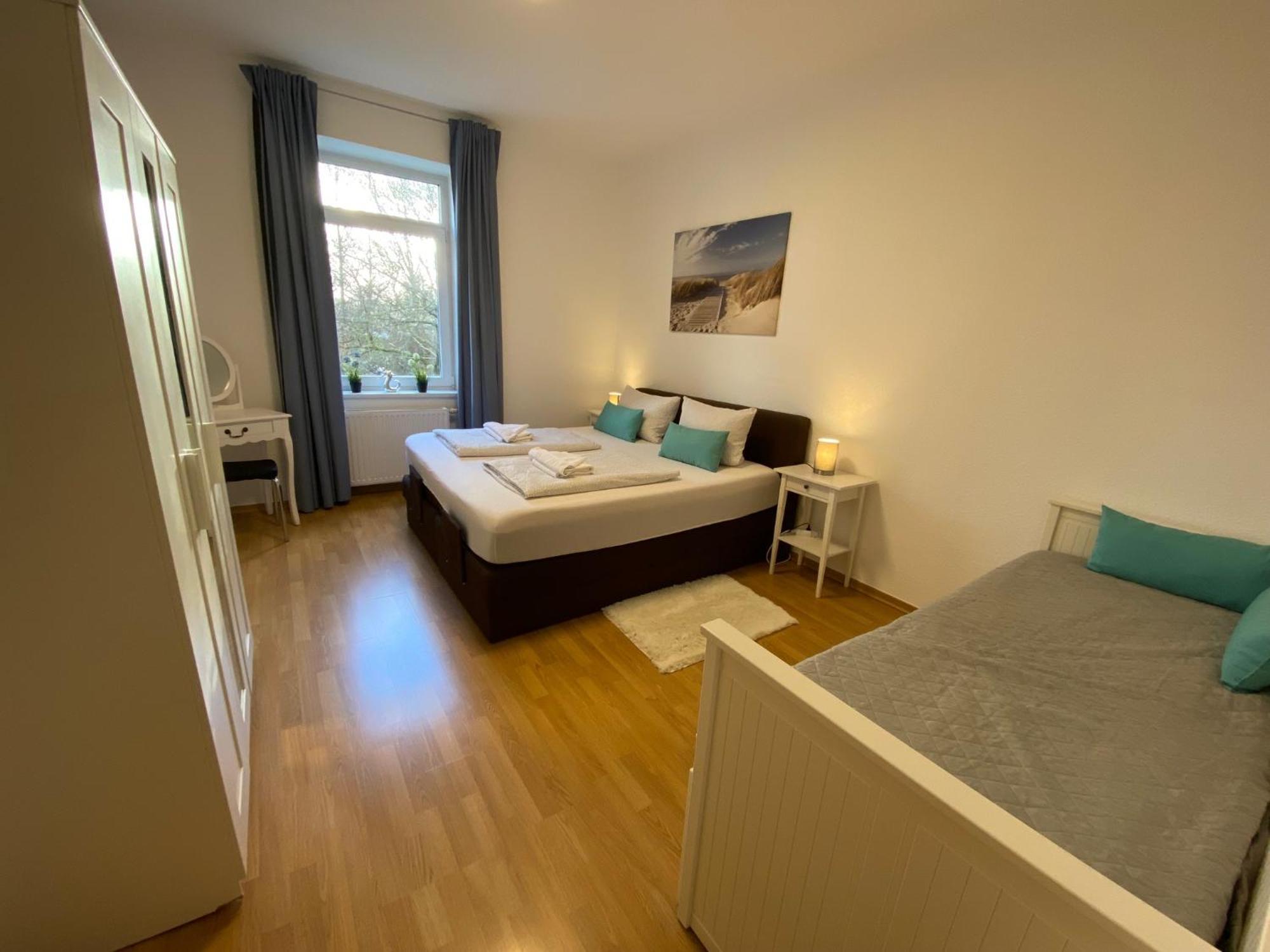 Zur Schleuse - Ferienwohnung Bis 6 Personen Mit Gem Garten 罗斯托克 外观 照片