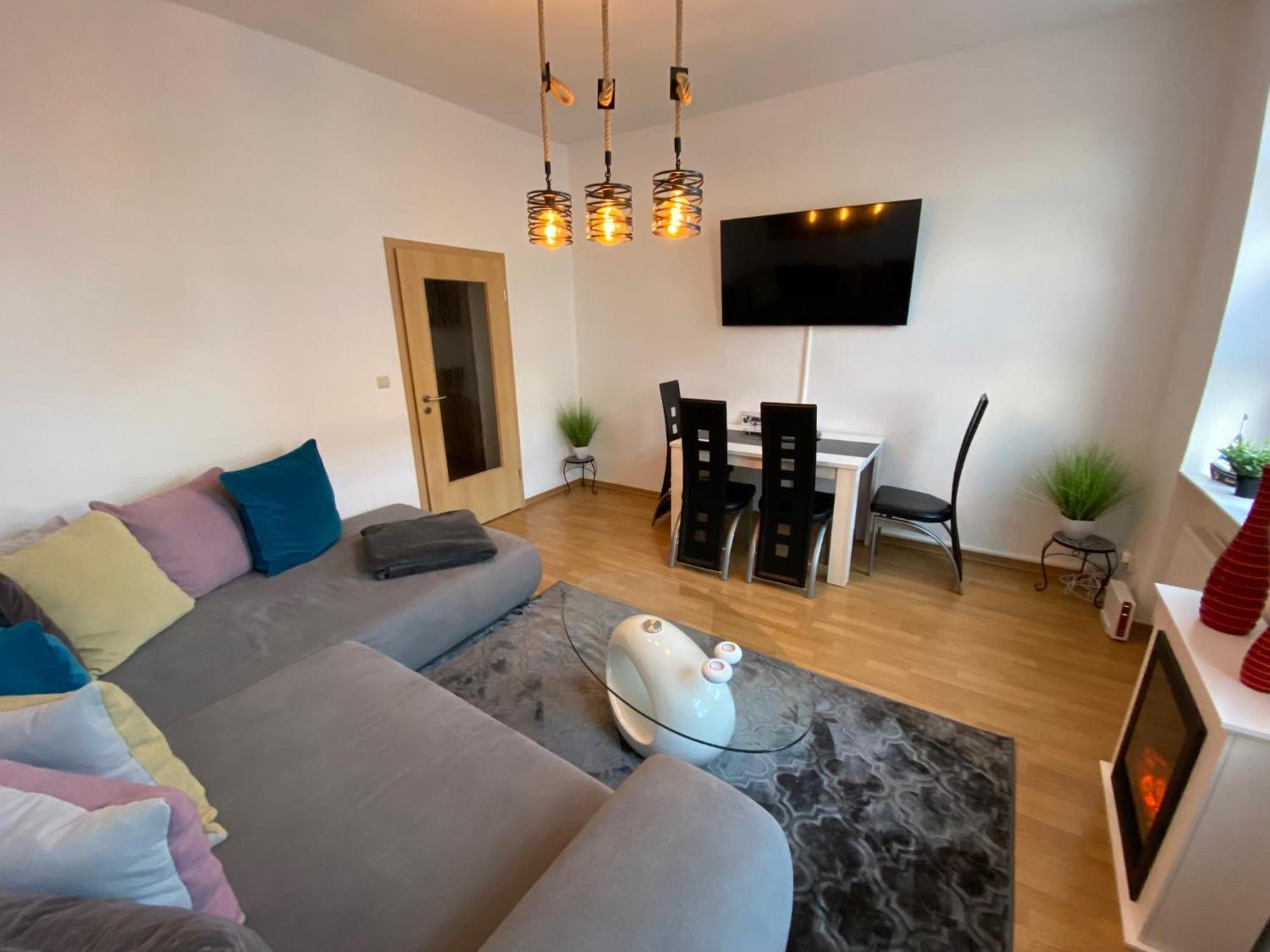 Zur Schleuse - Ferienwohnung Bis 6 Personen Mit Gem Garten 罗斯托克 外观 照片